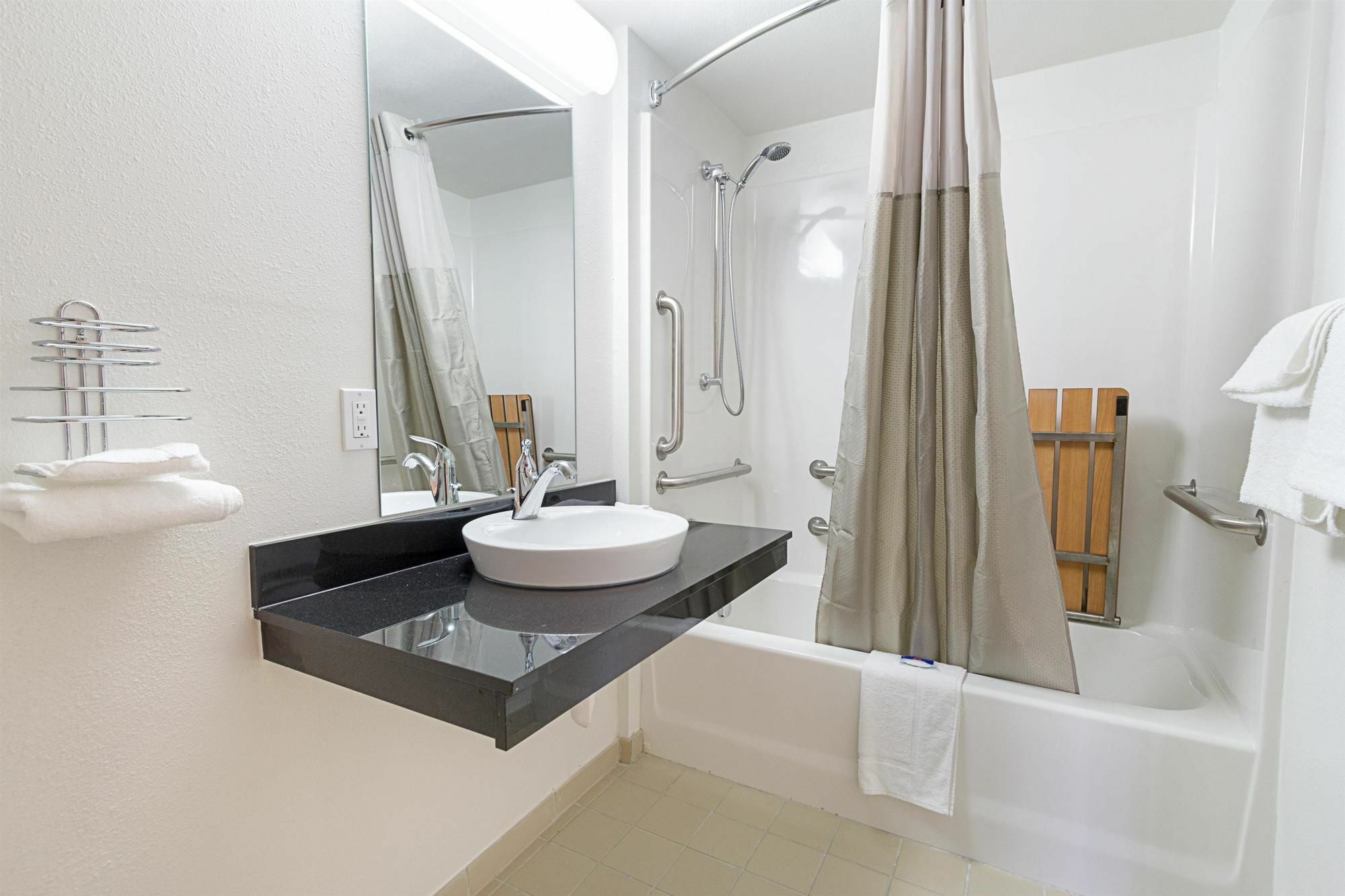 Red Roof Inn Plus+ Columbus - Worthington Luaran gambar